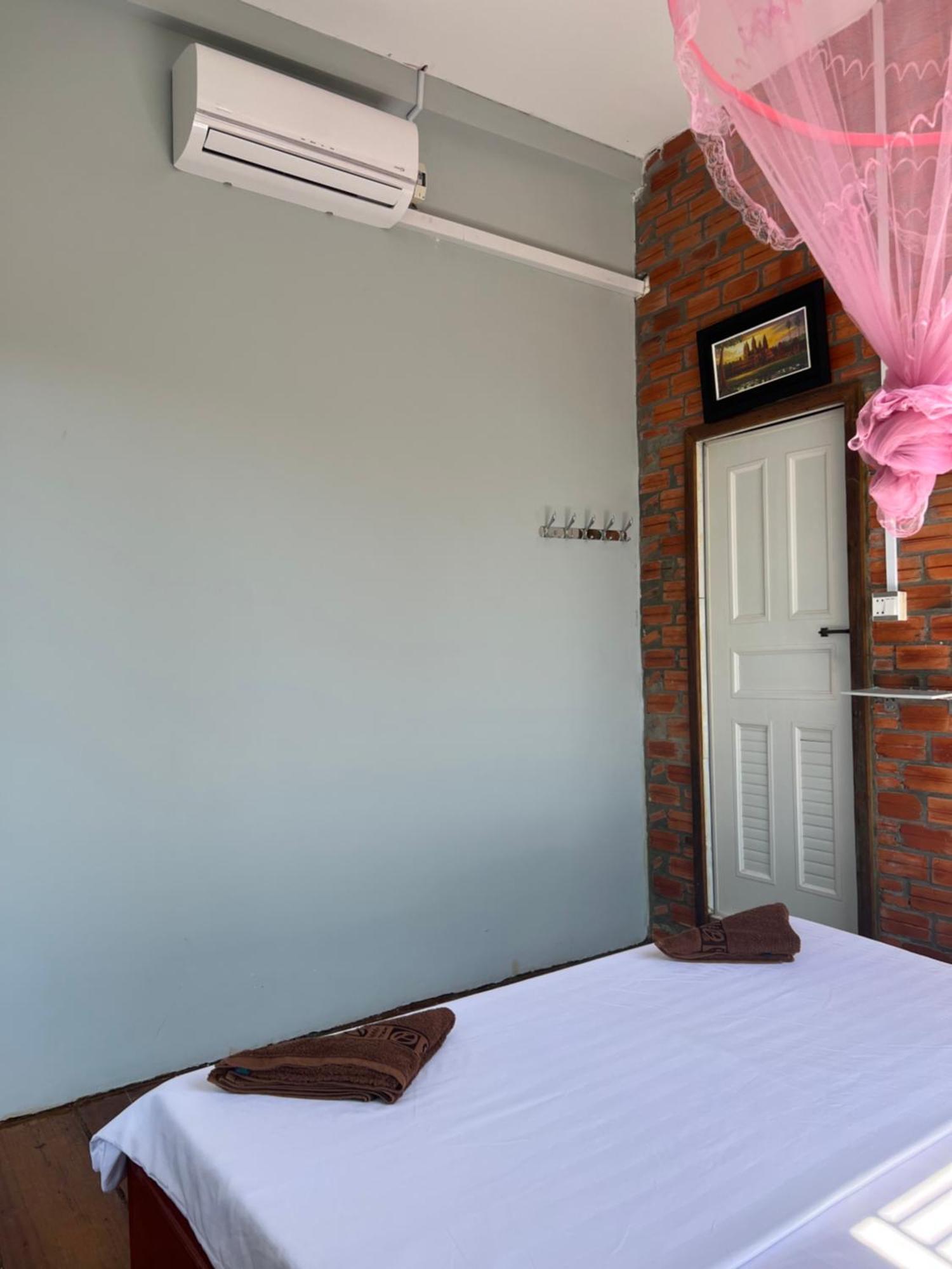 Ing Ing Guesthouse Koh Rong Sanloem Bagian luar foto