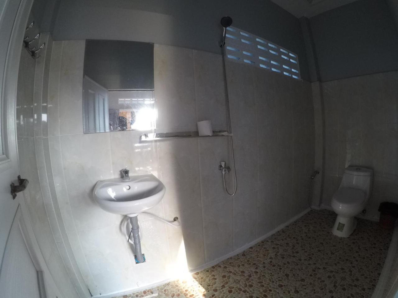 Ing Ing Guesthouse Koh Rong Sanloem Bagian luar foto